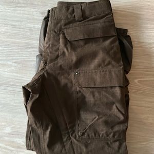 Men’s snowboarding pants
